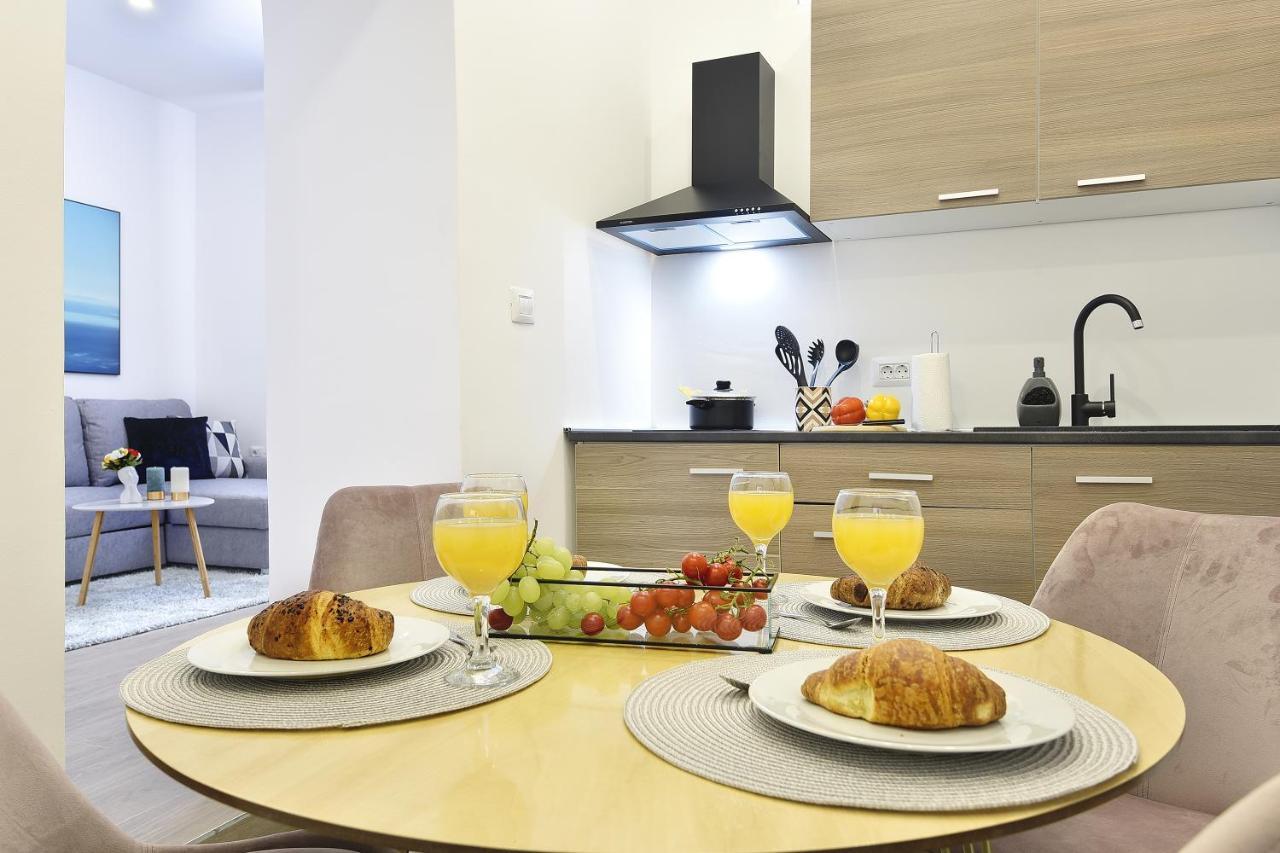 Apartment D&a Luxury With Free Parking *