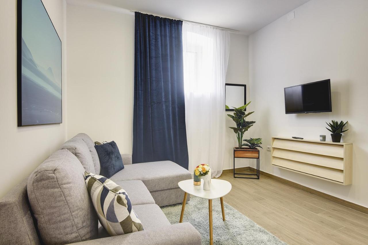 Apartment D&a Luxury With Free Parking