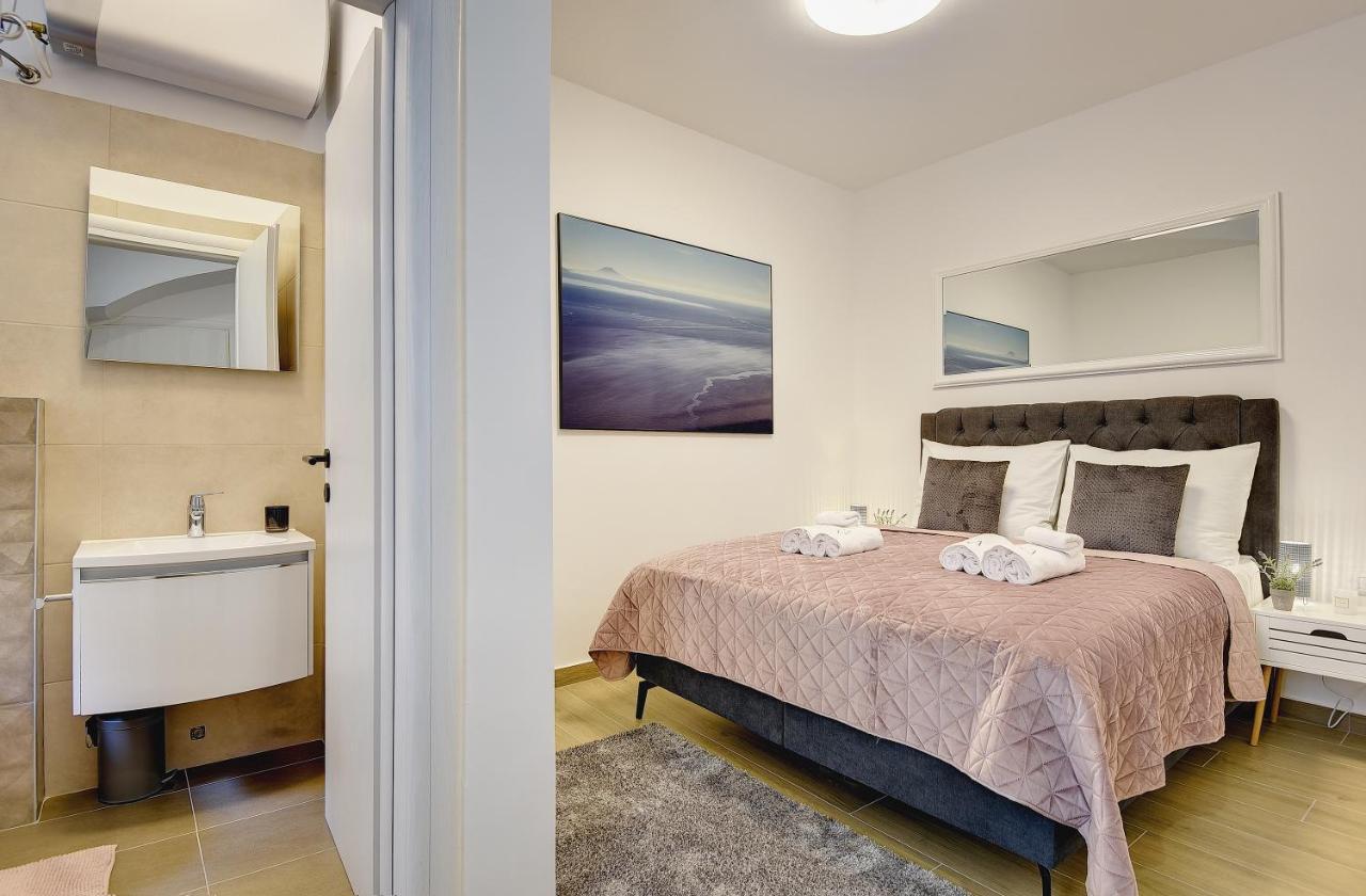 Apartment D&a Luxury With Free Parking *